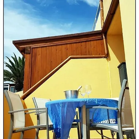 Lur De La Playa Apartamento *